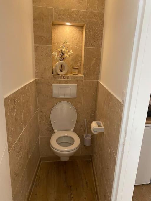 Superbe Avec Jacuzzi Patio Et Sauna Appartement *